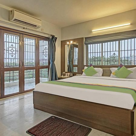Treebo Sreemaa Newtown Panchuria Exterior foto