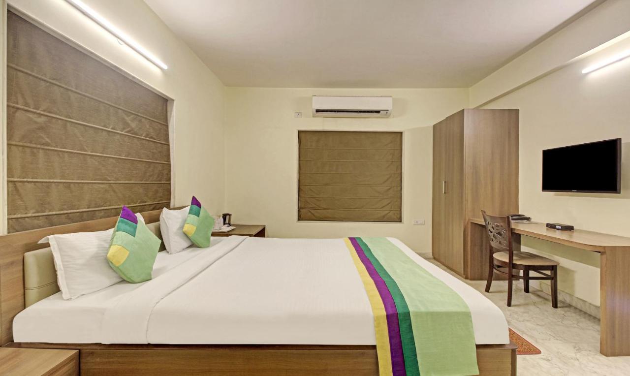 Treebo Sreemaa Newtown Panchuria Exterior foto