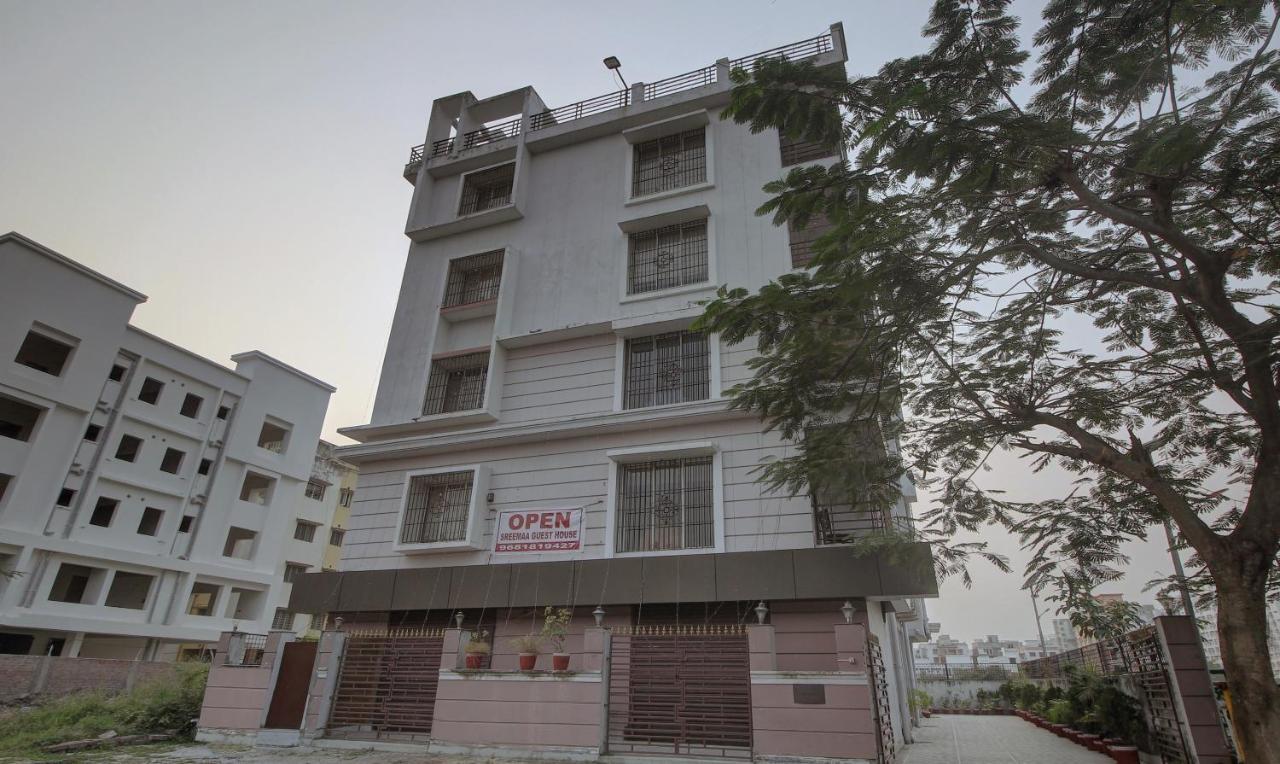 Treebo Sreemaa Newtown Panchuria Exterior foto