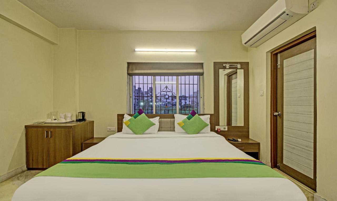 Treebo Sreemaa Newtown Panchuria Exterior foto