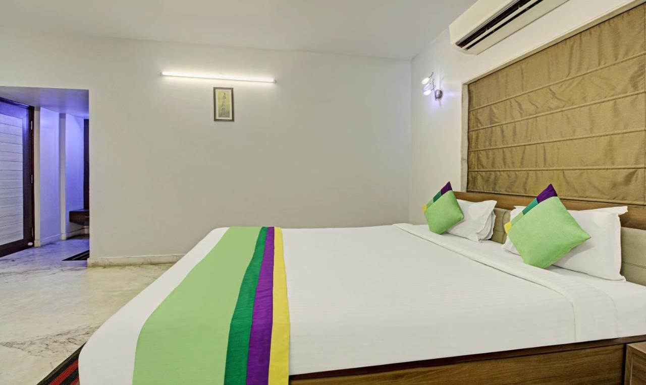 Treebo Sreemaa Newtown Panchuria Exterior foto