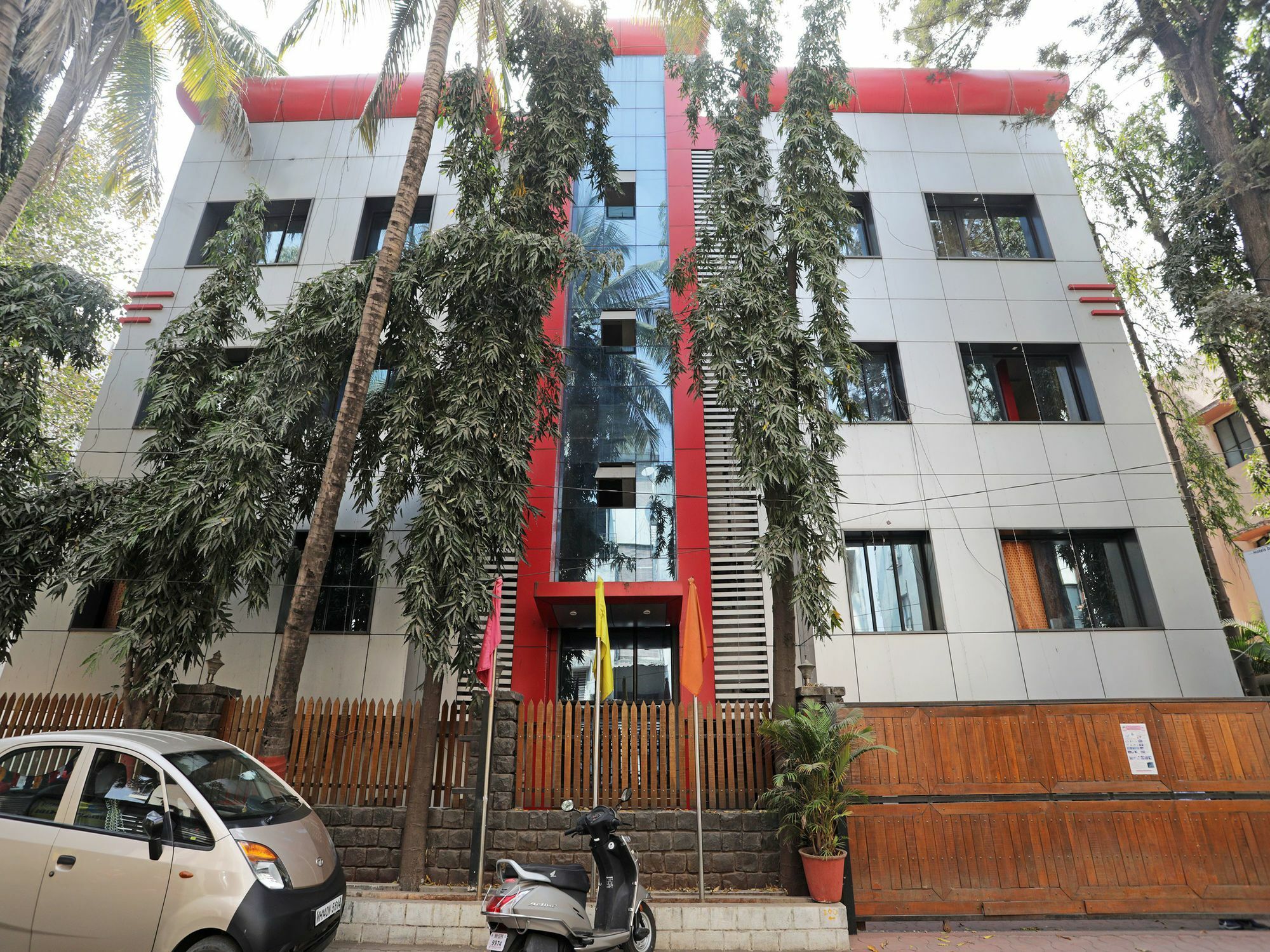 Treebo Sreemaa Newtown Panchuria Exterior foto